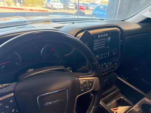 Used 2017 GMC Sierra 1500 Denali w/ Denali Ultimate Package image 22