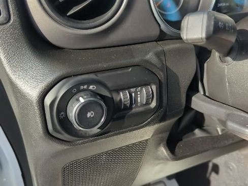 Used 2022 Jeep Wrangler Unlimited Sport image 25