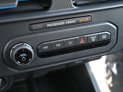 New 2026 Ford Maverick Lobo AWD/4WD image 24