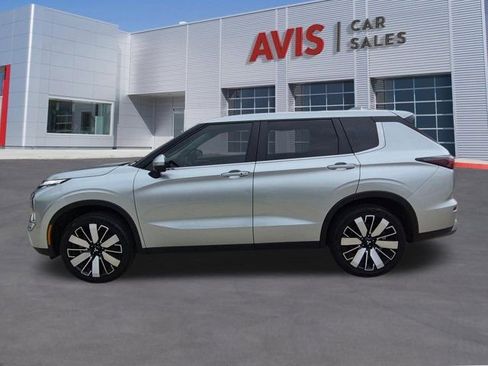 Used 2025 Mitsubishi Outlander SE AWD/4WD image 9