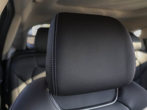 Used 2026 Genesis GV70 2.5T Select image 41