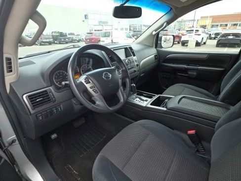 Used 2014 Nissan Armada SV image 17
