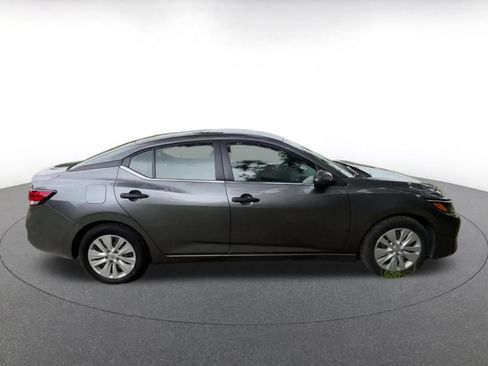 Used 2025 Nissan Sentra S FWD image 16