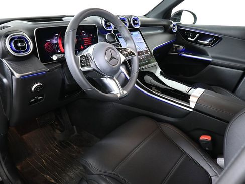 Used 2025 Mercedes-Benz GLC 350e 4MATIC image 14