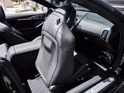 Used 2022 BMW 840i Convertible RWD image 39