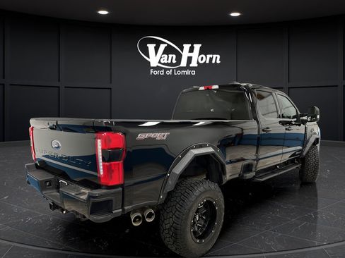 Used 2024 Ford F250 XLT w/ XLT Premium Package AWD/4WD image 7