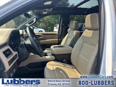 Used 2024 Chevrolet Suburban Premier w/ Premium Package 2 image 11