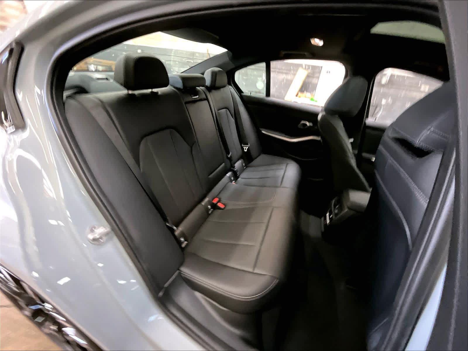Used 2026 BMW M340i w/ Premium Package RWD image 29