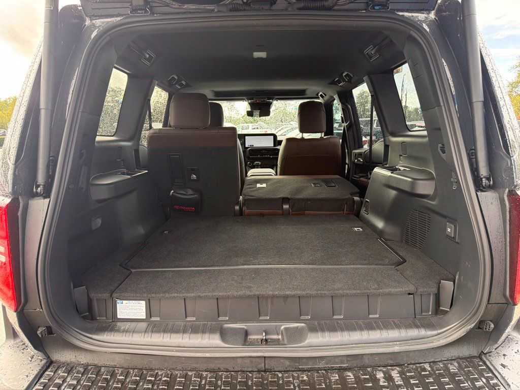 Used 2026 Toyota Land Cruiser w/ Premium Package AWD/4WD image 23
