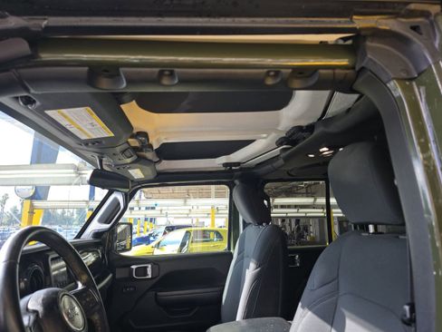 Used 2021 Jeep Wrangler Unlimited Sport image 9