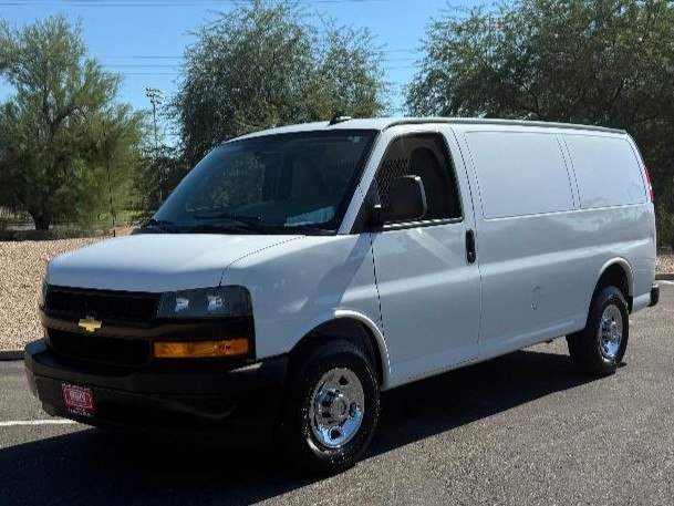 Used 2019 Chevrolet Express 2500 RWD image 1