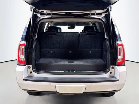 Used 2017 GMC Yukon SLT RWD image 25