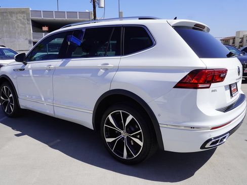 Used 2022 Volkswagen Tiguan SEL R-Line AWD/4WD image 5