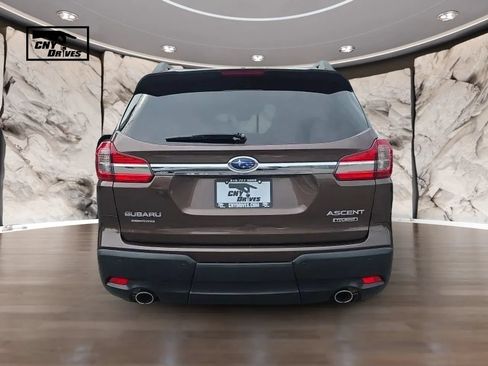 Used 2019 Subaru Ascent Touring AWD/4WD image 6