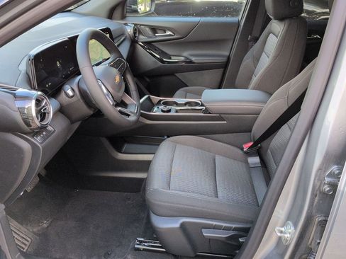 New 2026 Chevrolet Equinox LT w/ Safety and Technology Package FWD image 19