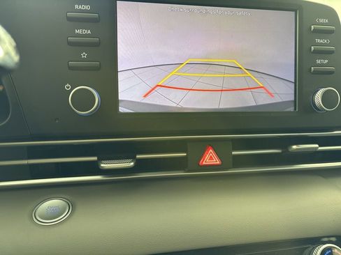 Used 2023 Hyundai Elantra SEL w/ Preferred Accessory Package image 26