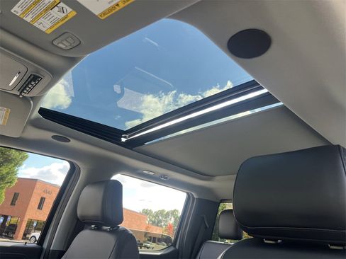 New 2026 Ford F250 Lariat w/ Black Appearance Package image 20