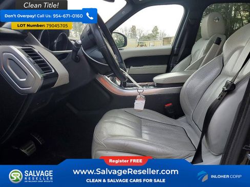 Used 2016 Land Rover Range Rover Sport HSE image 9
