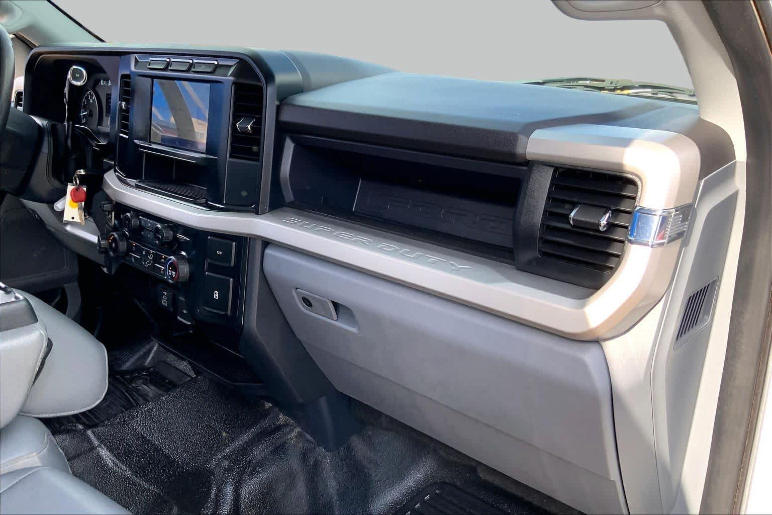 Used 2024 Ford F250 XL RWD image 18