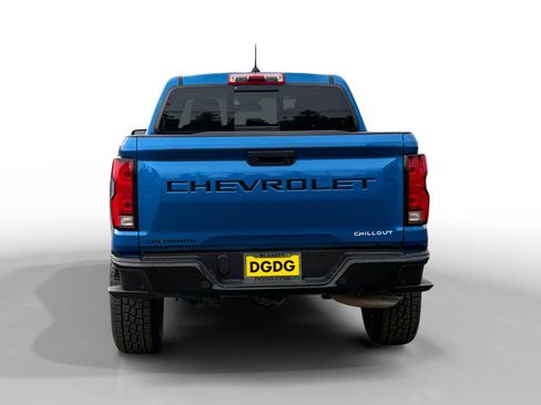 Used 2023 Chevrolet Colorado Z71 w/ Z71 Convenience Package 2 image 4