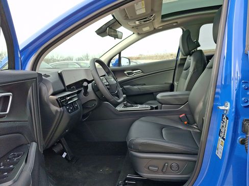 New 2026 Kia Sportage EX w/ EX Panorama Roof Package image 9