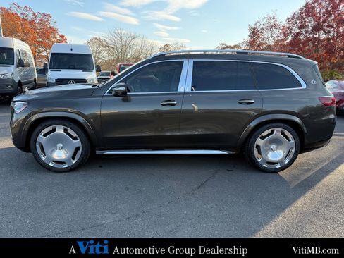 Certified 2024 Mercedes-Benz Maybach GLS 600 4MATIC image 5