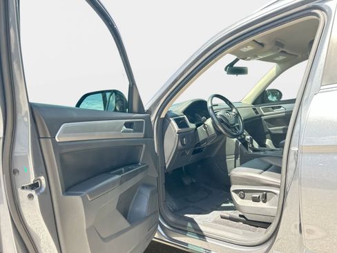 Used 2019 Volkswagen Atlas SE w/ Towing Package FWD image 10