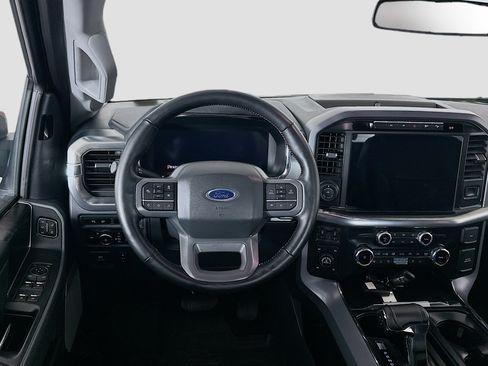 Used 2022 Ford F150 Lariat w/ Equipment Group 502A High AWD/4WD image 17