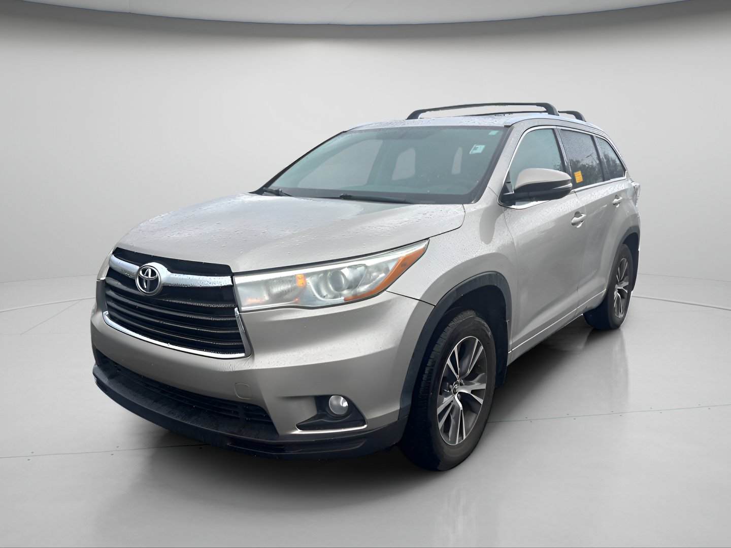 Used 2016 Toyota Highlander XLE AWD/4WD image 15