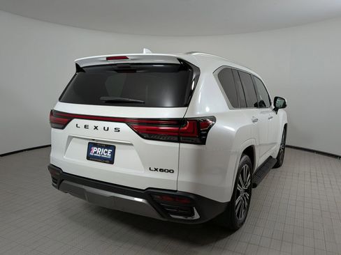 Used 2026 Lexus LX 600 4WD w/ Accessory Package (Z1) image 9