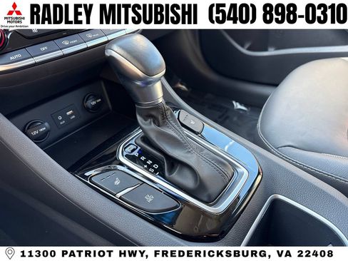 Used 2019 Hyundai Ioniq Limited FWD image 11