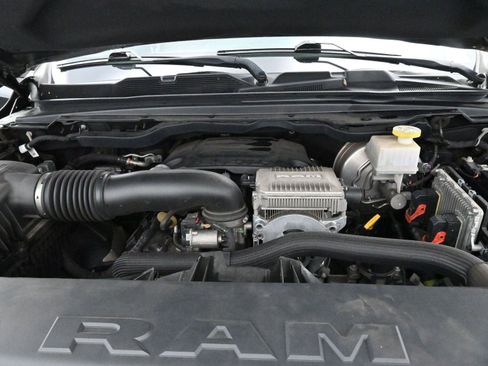 Used 2019 RAM 1500 Laramie image 37