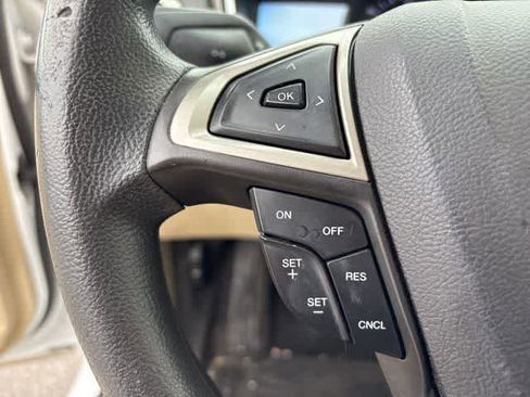 Used 2014 Ford Fusion SE image 12