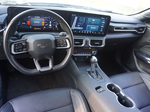 Used 2026 Ford Mustang Premium RWD image 5
