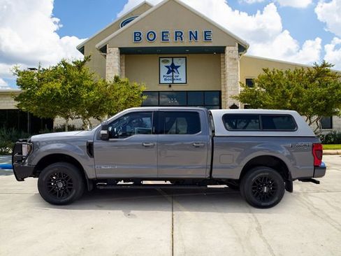 Used 2022 Ford F250 Lariat w/ Black Appearance Package AWD/4WD image 2