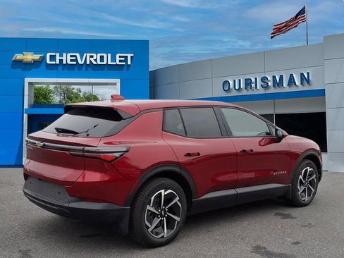 New 2026 Chevrolet Equinox EV LT image 3