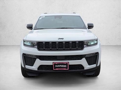 New 2026 Jeep Grand Cherokee L Limited w/ Limited Altitude Package AWD/4WD image 5