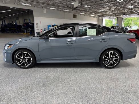 Used 2024 Nissan Sentra SR w/ Trunk Package FWD image 4