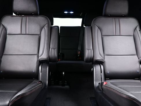 Used 2023 Chevrolet Tahoe RST w/ Luxury Package AWD/4WD image 19