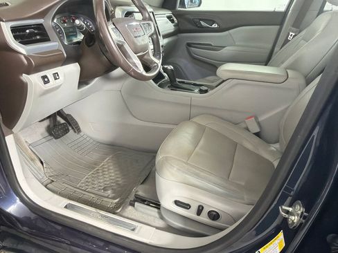 Used 2018 GMC Acadia SLT image 10