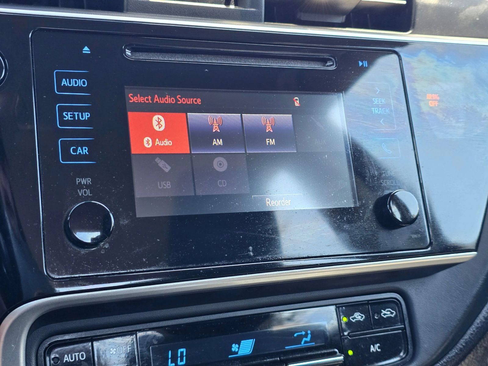 Used 2019 Toyota Corolla LE FWD image 29