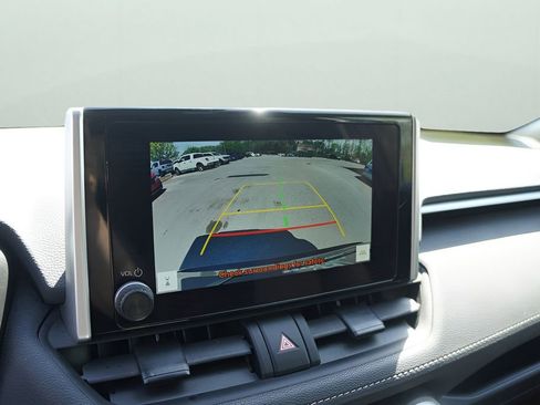 Used 2024 Toyota RAV4 LE AWD/4WD image 23