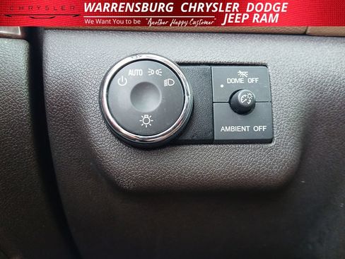 Used 2017 Buick Enclave Premium w/ Experience Buick Package AWD/4WD image 28