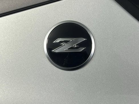 Used 2025 Nissan Z NISMO w/ Floor Mat Package RWD image 10