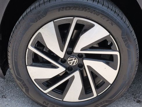 Used 2026 Volkswagen Atlas SE FWD image 11