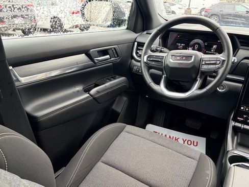 Used 2025 GMC Terrain Elevation image 28