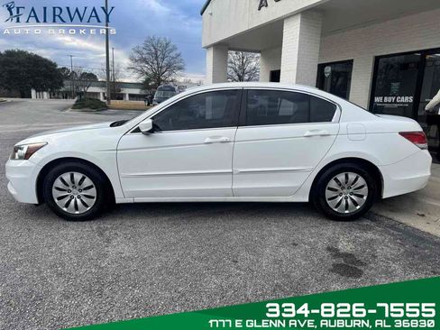 Used 2012 Honda Accord LX image 9