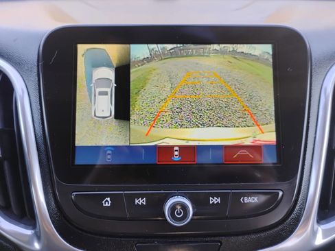 Used 2018 Chevrolet Equinox Premier image 11