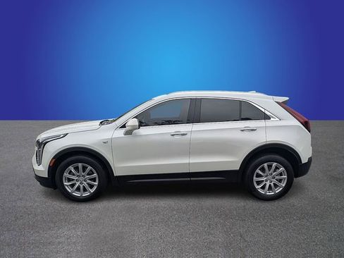 Certified 2023 Cadillac XT4 Luxury FWD image 2
