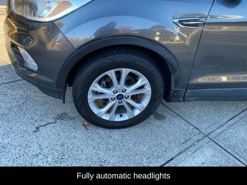 Used 2018 Ford Escape SE image 8